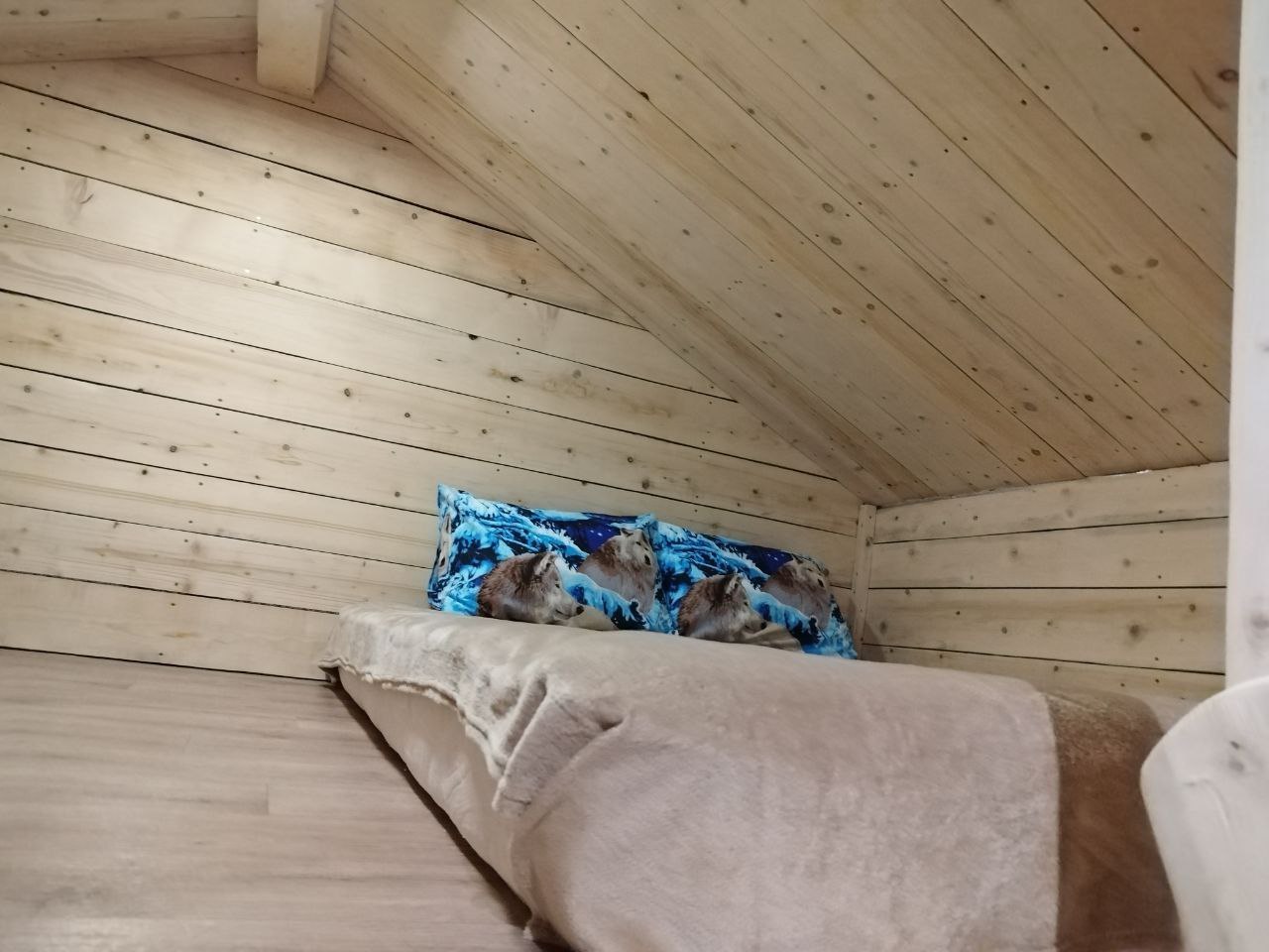 Тёплый дом с отделкой из кедра